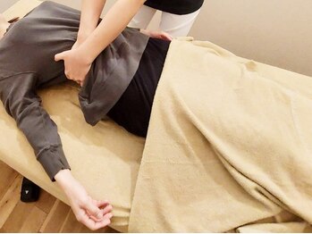 腸もみ堂 春kao/腸もみ