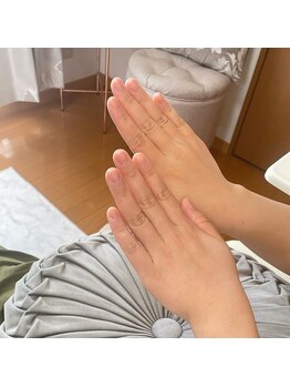 エクラプラス(Eclat.plus)/手先を見てウットリ