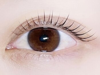 ルリアン(Le Lien)の写真/【次世代まつ毛パーマで上向きまつ毛♪】20種類以上のロッドをご用意◎ビューラーいらずのパッチリ目元へ！