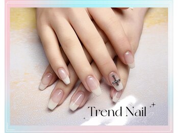 トレンドネイルスタジオ(Trend Nail Studio)/フレンチネイルのチップ長さ出し