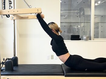 オーケー(OKAY)/セッション風景【ピラティス】