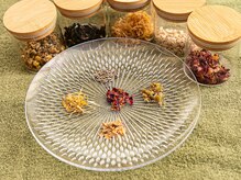 エイミー(eimy_)の雰囲気（ハーブを使用して「好き』「苦手」を直感で選んで頂きます。）