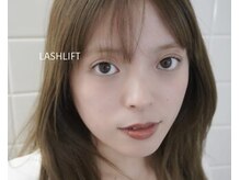 ハリウッドブロウリフト ワクシー 表参道店(HOLLYWOOD BROW LIFT WAXYYY.)/ パリジェンヌ¥6000～