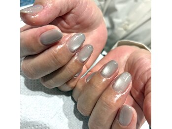 ファースト 姪浜店(FIRST)/マグネットネイル