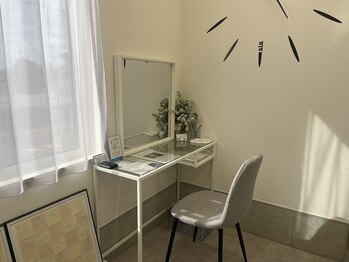 テソロ(Tesoro.)/メイクスペース