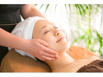 グレース 立川店(GRACE BEAUTY SALON)/毛穴洗浄で、小鼻もスッキリ!