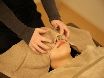 ソララ(SoLaLa)/小顔施術