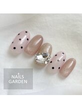 ネイルズガーデン(NAILS GARDEN)/ドットネイル
