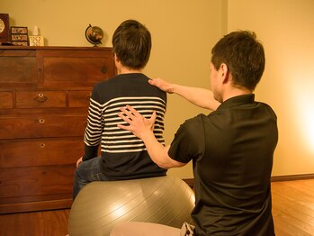 アールアンド(R and)/子供の頃から猫背ケア♪