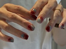 ニューミー(new me)の雰囲気（色で遊ぶ。常にトレンドを押さえ最先端をご提供）