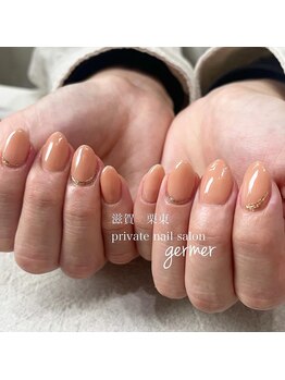 ジェルメ(germer)/オレンジベージュにミラーで。