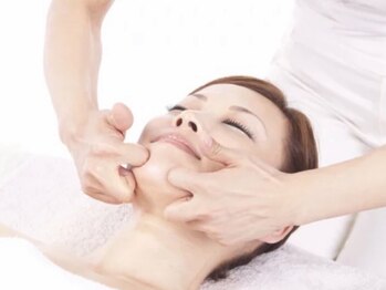 スタイルアップボディ ナゴミ(スタイルアップBODY！NAGOMI)の写真/顎からの調整で顔全体を引き上げる！年齢による顔の歪みやタルミを徹底改善！くいしばりにも効果的★