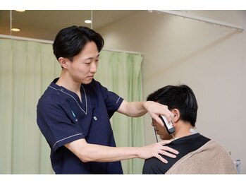 リーフ整骨院 元住吉院の写真/腰痛・肩こり・骨盤の歪みなど不調にお悩みの方はぜひお越しください♪熟練スタッフがお待ちしております♪