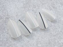 カトルナフ(quatre fois neuf)/クリアマットのモードネイル