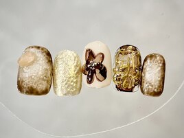 ブラウンフラワーネイル