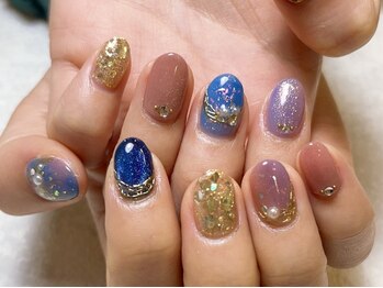 ココイロ(COCOIRO)の写真/上品だけど少し華やかなデザイン/繊細なアート/イベント・行事に合わせてネイルがしたい方も大歓迎◎