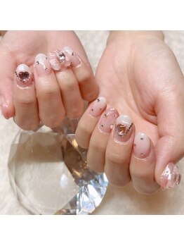 アイカ(Aika)/リボンきらきらネイル