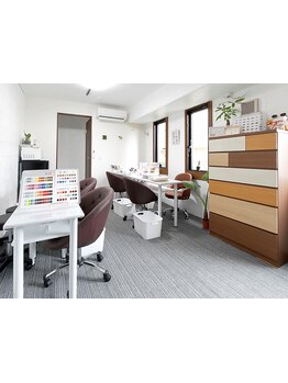 シンプル系（オフィス・日常）が得意