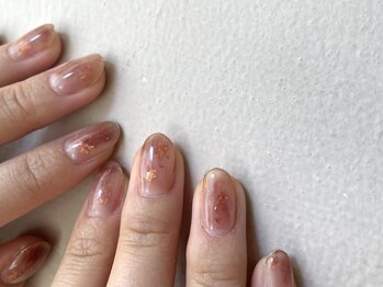 アメリアンドカシェット(Amelie&Cachette)/ニュアンスネイル：maika