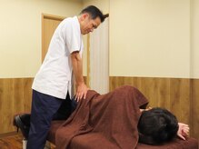 ふくだの樹になる施術院/股関節の樹になる箇所を調整