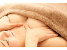 ツキイチ 香椎宮前(tsukiichi)/バストケア