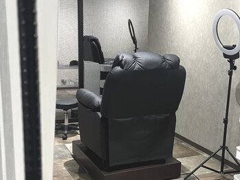 イーヨー 久留米店(Eyore)の写真/フェイスワックスでお顔の産毛・角質除去☆圧倒的清潔感素肌！メンズの肌ケアだってプロに任せる時代です♪