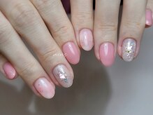 ミンスネイル(Mins Nail)/大人可愛いネイル