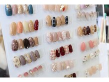 グランツネイル(Glanz nail)の雰囲気（色んなサンプルの中から自分好みのテイストを♪）