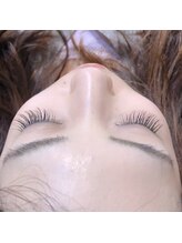 フリルアイビューティ 豊中店(Frill Eye Beauty)/