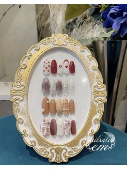 エム(em)/1.2月定額デザイン