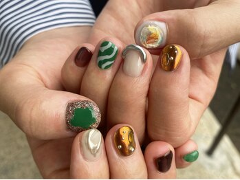 カーティシーネイルズ(curtisii NAILS)/ショートネイルデザイン