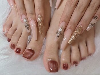 アモ ラブネイルズ 高崎駅前店(AMO Love nails)の写真/【ハンド&フット同時施術可能◎】可愛いをぎゅっと詰め込んだ理想のネイルは“AMO”お任せください♪