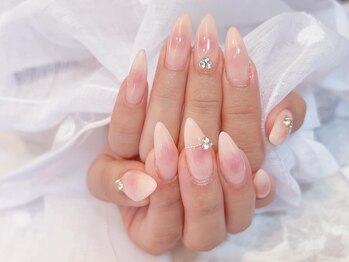 ネイルサロン デコール(NAIL SALON Decor)/チークビジューネイル