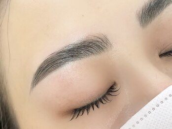サリュー 町田(salut)の写真/【印象が変わる眉毛】すっぴんでもお洒落な美眉毛アイブロウWAX◎形を整え垢抜ける！毎朝のメイク時短に◎
