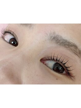 ナチュラル上品な目元にしたい