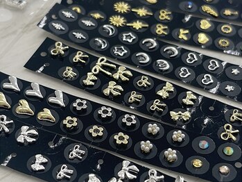 ホワイトニングショップ 広島廿日市店/耳つぼジュエリー