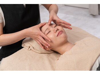 ムク 初台店(MUQU)の写真/[初台/フェイシャル]極上の癒やしで眼精疲労をケア！贅沢フェイシャルケアで心もお肌もリフレッシュ♪
