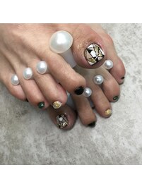 シンプルサンダルに合わせて