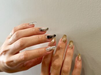 ディアブルー 辻堂店(diar blue)の写真/《毎月新色入荷*》人気のenoiマグネット/フラッシュネイルも大好評☆ワンカラーもアートも映える指先に*