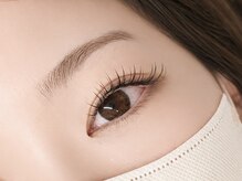 テン カーム(ten calm.)の雰囲気（フラットラッシュ従来のエクステの1/3の軽さでダメージレス）