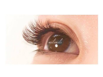 アイラッシュサロン ミリミリ(milimili)/ふんわり優しいブラウンエクステ