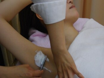 理容 シキシマ/【脇のシェービング＆ケア】