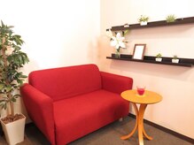 エル テ アテ 人形町店/落ち着いた雰囲気のロビー