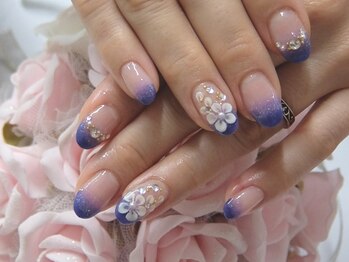 ネイルサロンミキ 横浜(MIKI)/和装着物ネイビー青紺白手描3D花