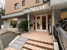 エムスラッシュ 新百合ヶ丘店(M.SLASH)/美容院併設★サロンの入口です♪