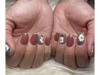 トロワ(Trois)/フラワーネイル