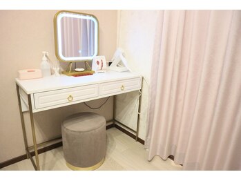 ニコリ(NICOLI)/ドレッサー完備