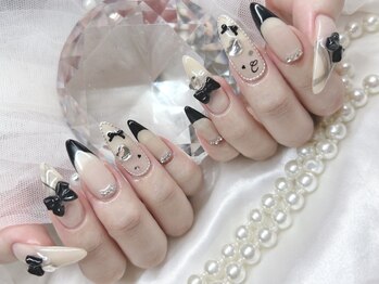 アンジュ(Ange)/【Rika】ブラックガーリーネイル