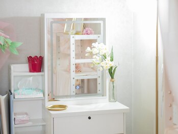 小顔美肌ファクトリー FM富山院/ドレッサー