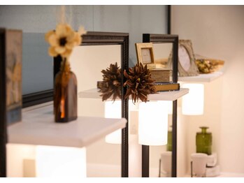 エミーレ 栄ラシック店(emile)/心を癒すハイセンスな空間づくり